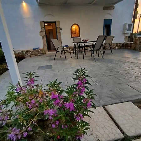 Tatil Evi Grossvaters Haus - Ein 150 Jahre Altes Steinhaus By Interhome